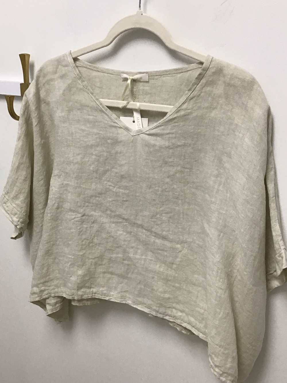 Milio Milano Lightweight Linen V-Neck Boxy Top - Cream